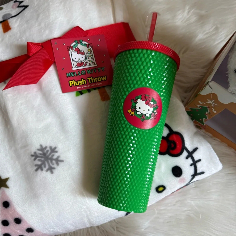 Hello Kitty cozy up